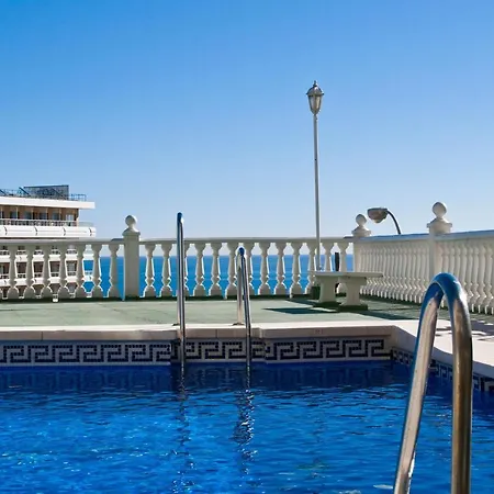 Stunning Studio.seaview With Balcony And Pool. شقة توريمولينوس